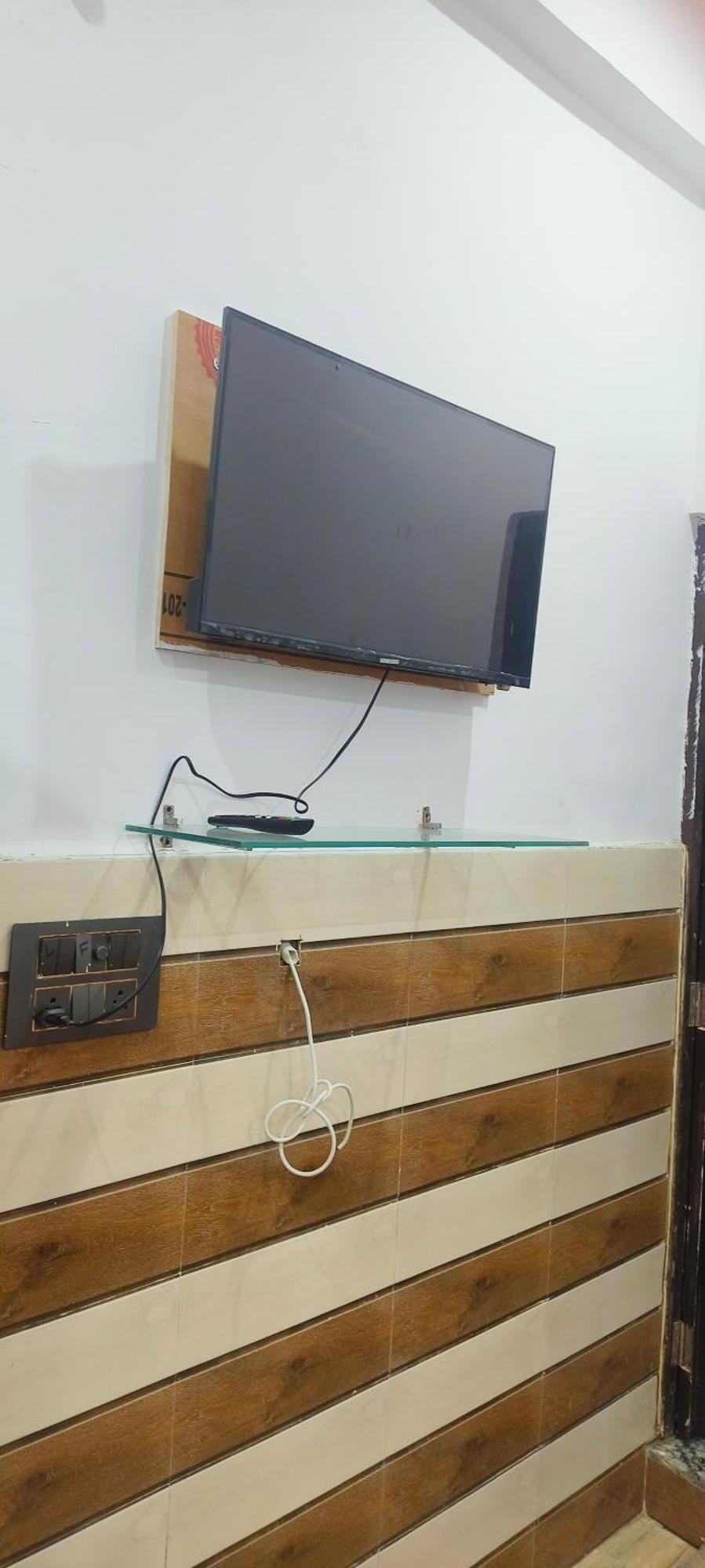 K.D.Dham Near Prem Mandir1 Hotel Vrindavan Ngoại thất bức ảnh